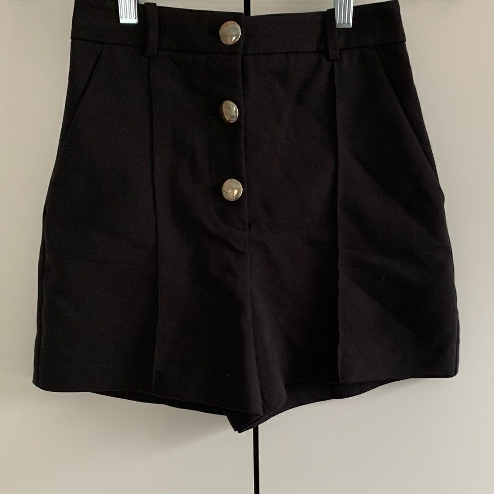 ZARA High Waisted Button Shorts - Picture 5 of 8